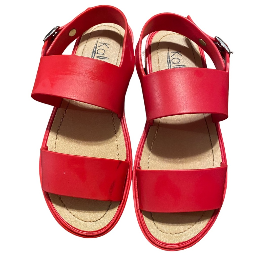 Gently used Kali sandals✨